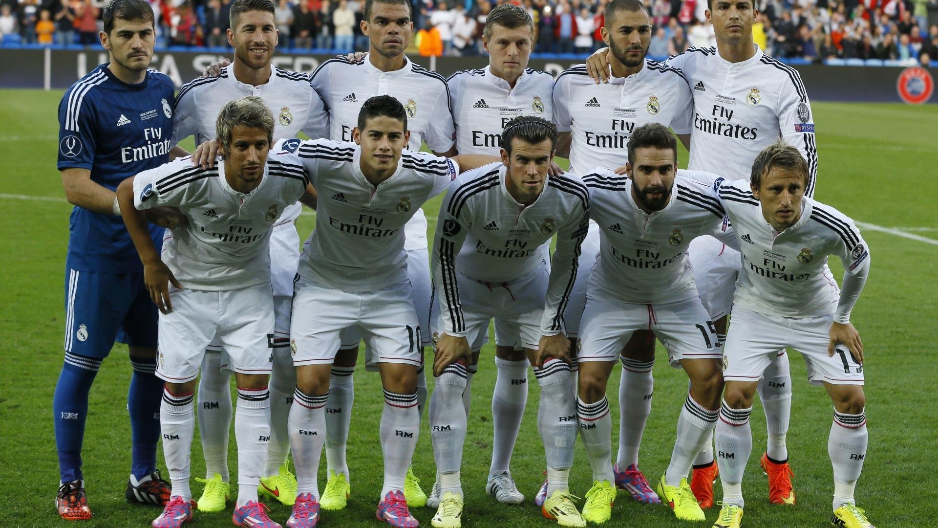 史上最“炫炸”的三分表演:库里在对阵雷霆比赛中投出六个连续三分球!