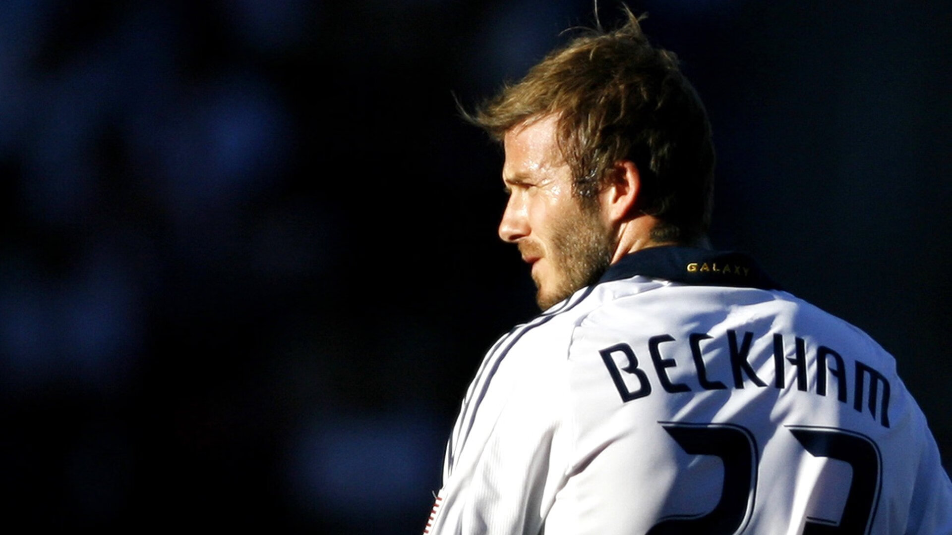 逆境中的“超级战士”：伤愈复出引领球队反弹